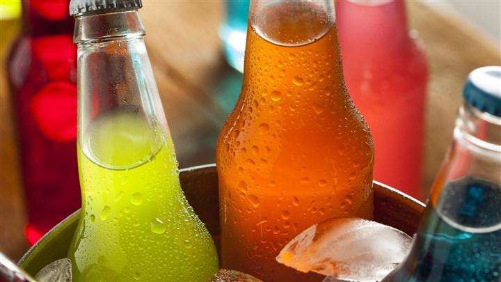 مشروبات میں سوڈیم بائک کاربونیٹ کا کیا کردار ہے؟